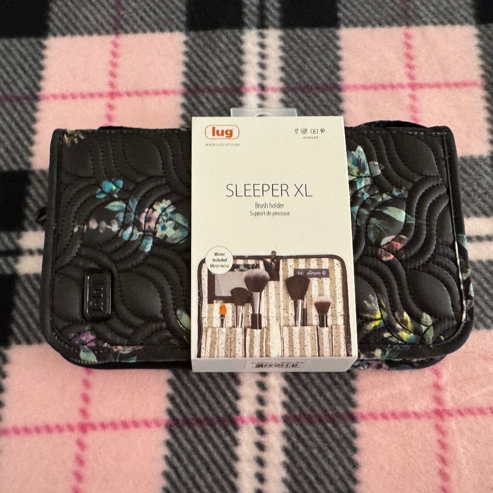 NWT Lug Sleeper XL Cosmetic Brush Case in Bouquet Black